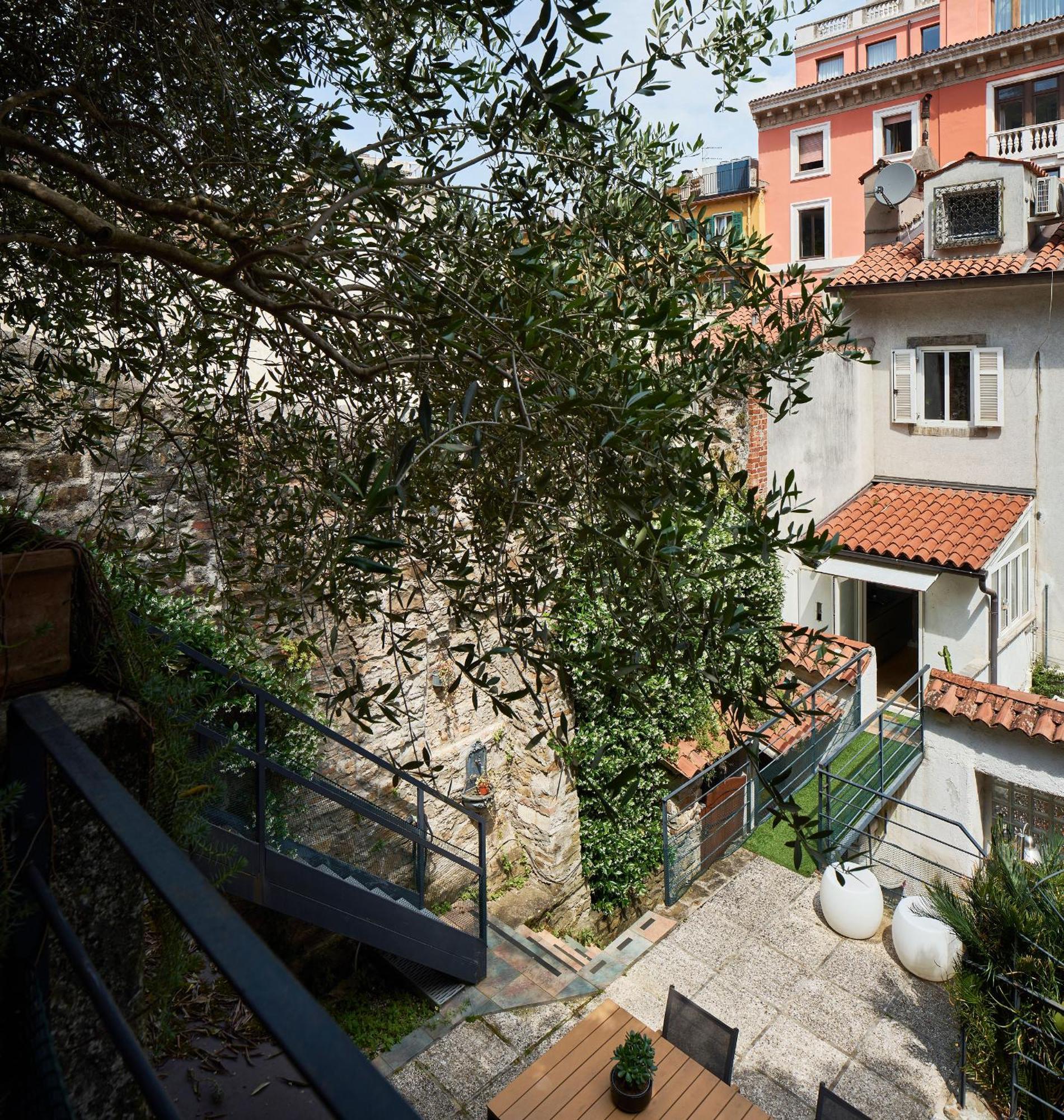شقة Giardino Segreto, In Centro ترييستي المظهر الخارجي الصورة